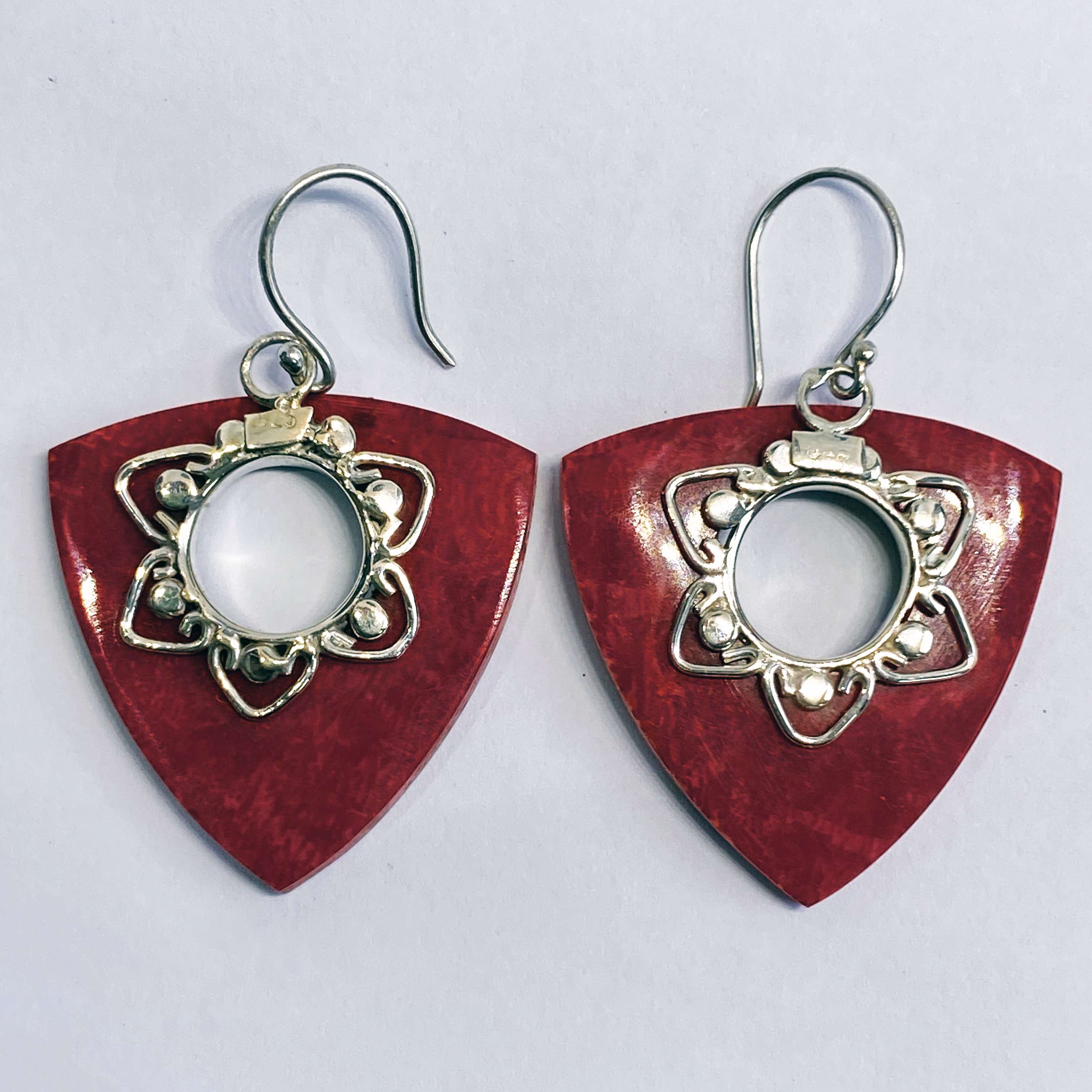 (BALI 925 STERLING SILVER EARRINGS WITH CORAL)